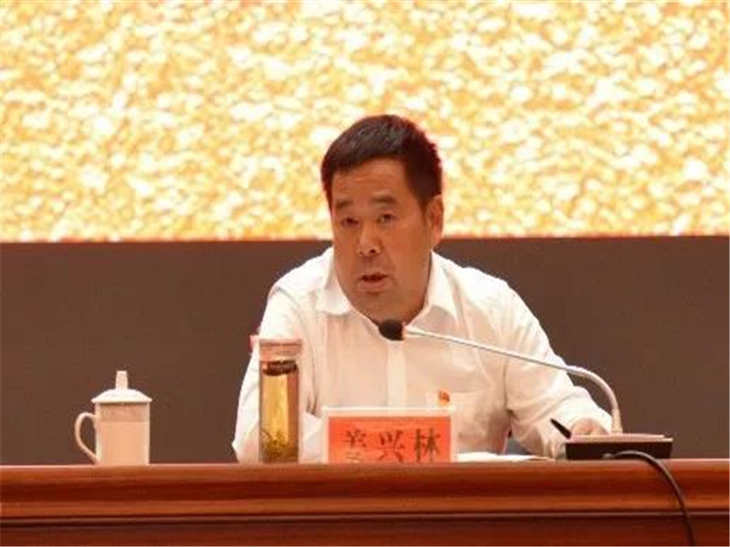 在专题授课中,县委书记姜兴林要求,全县各级党组织要进一步充分认识