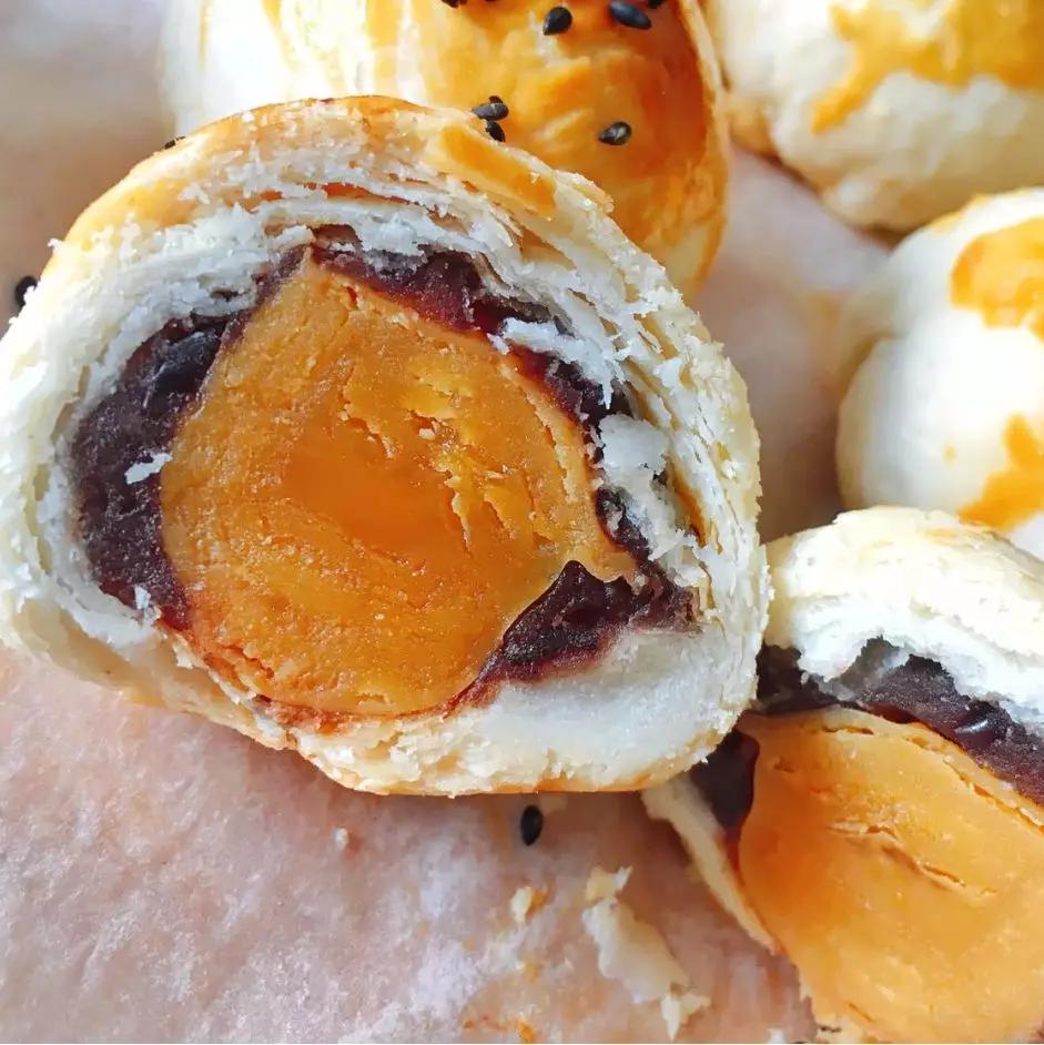 试吃丨这份富得流油的《咸蛋黄美食指南》,没有人能拒绝!