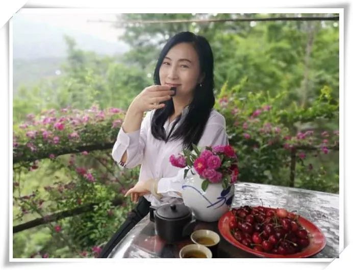 刘捷你笑起来真好看