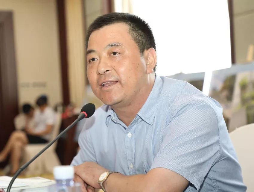 卢愉,永新县委副书记曾志珍,永新县委常委,县政府常务副县长贺文华