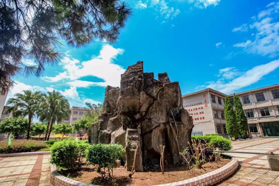 最新关于赣县中学西校区你想知道的都在这里