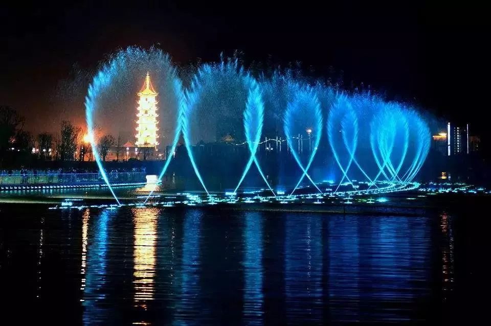 夜色里的南通有温柔也有璀璨你都见过了吗