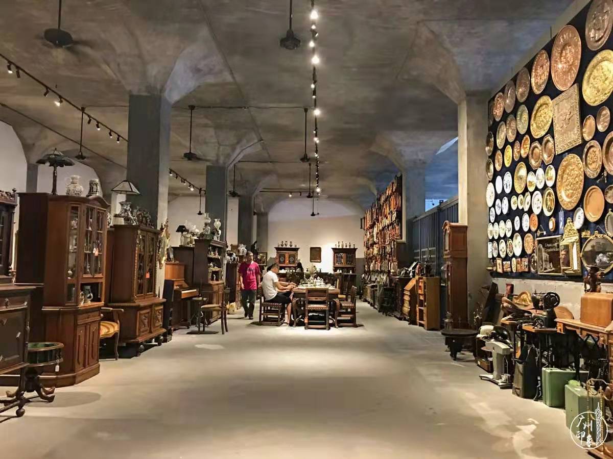 怎样探店才能赞爆朋友圈广州这两家旧物仓让你拍出复古大片