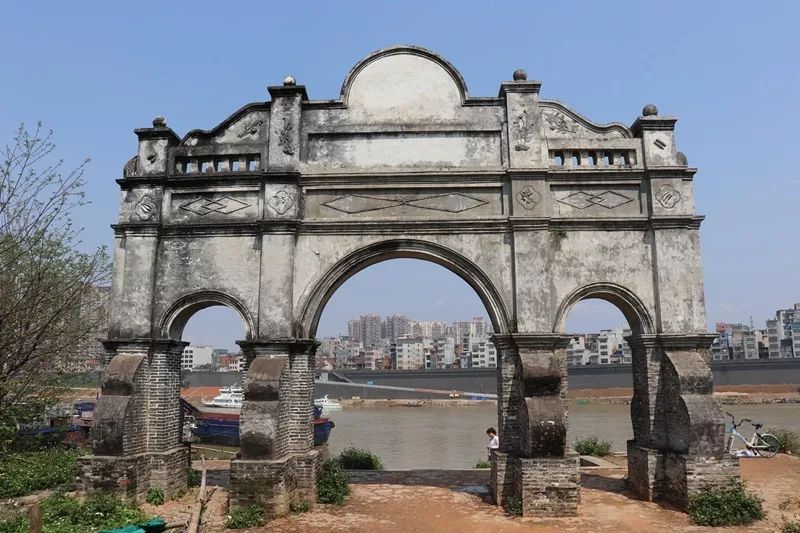 穿越时光与这些古建筑一起见证贵港的历史气息