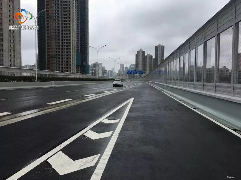 姑嫂树立交上桥匝道通车!_高架