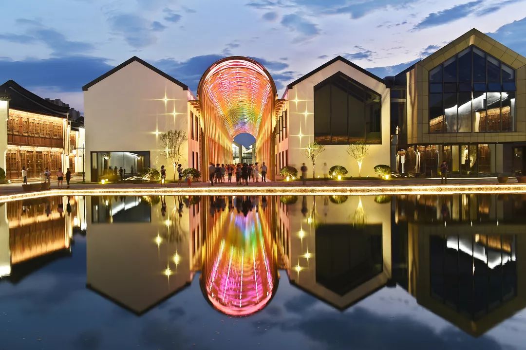 余杭70年掠影丨让我们一起向祖国花式表白!