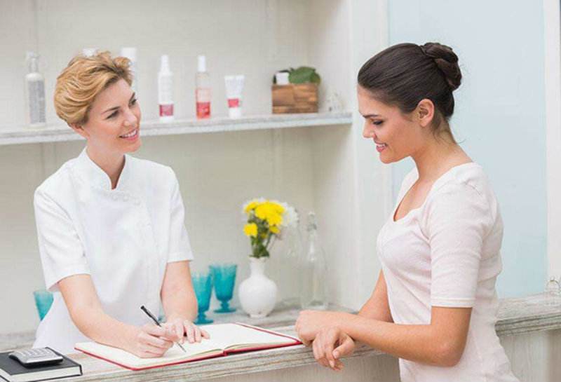 顾客嫌贵总砍价美容院该如何应对