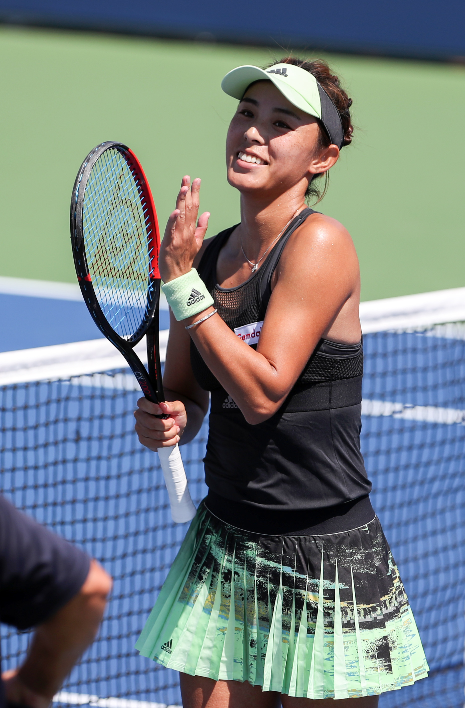 网球美网王蔷晋级女单第三轮