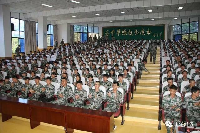 澄江一中开学第一课丨消防安全知识进军训