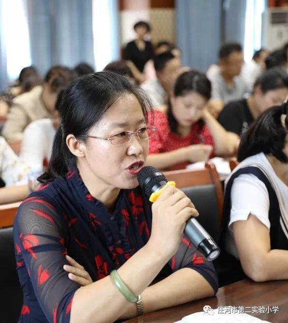 深刻总结精心筹划再续学校发展新篇章庄河市第二实验小学召开新学期