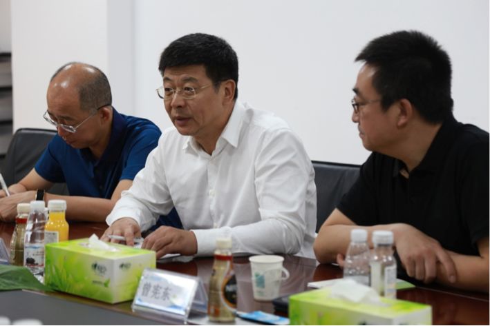 管理工作的通知》要求,8月28日上午,市卫健委主任苏立明,副主任曾宪东