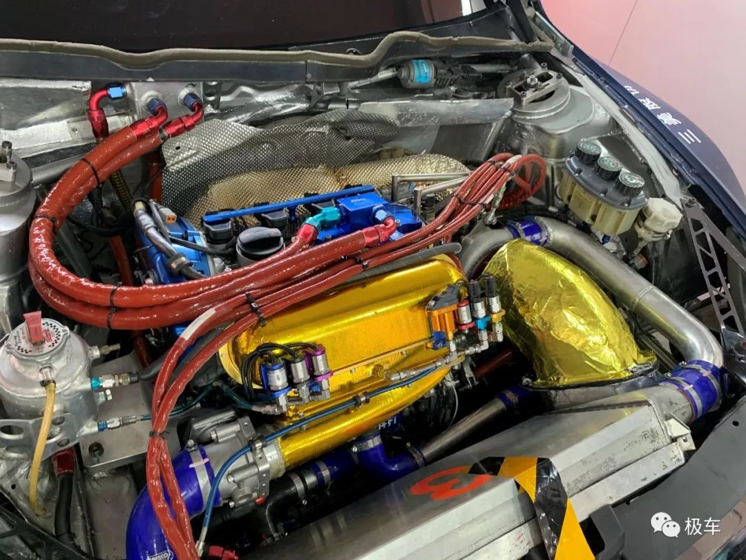 对于赛车发动机的改装研发大致分为两个部分, 第一部分是针对发动机