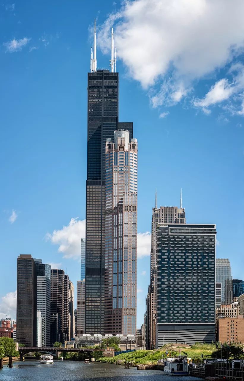 图:图虫威利斯大厦楼高442.