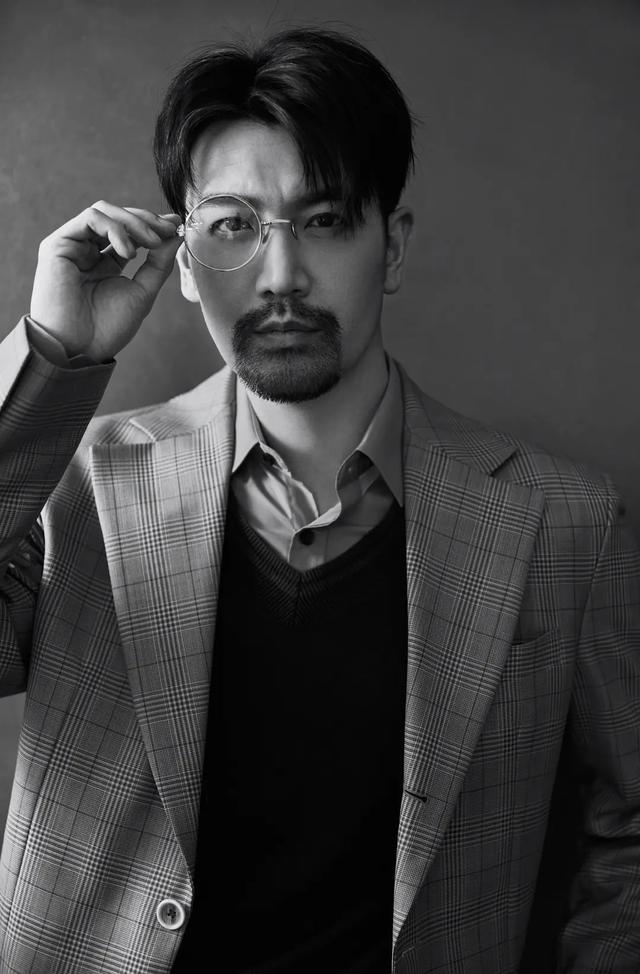 神仙颜值上线张智尧版胡八一将带领摸金小分队再探瓶山