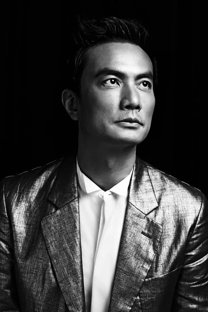 李泉胡帅剧情简介渔夫的女儿米儿是一个喜欢读书的小女孩,但是她家