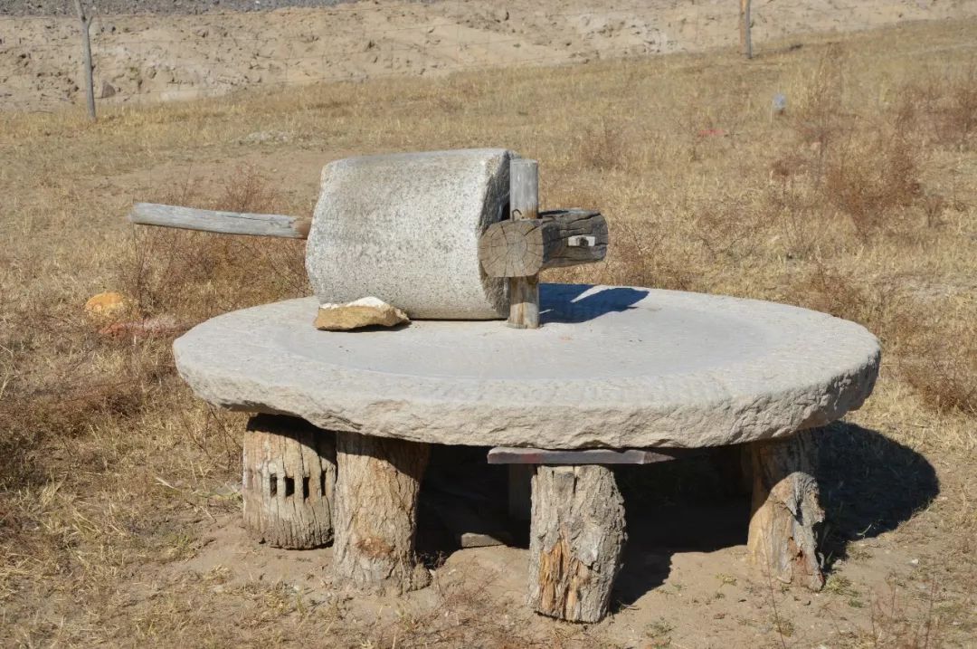 让文物说话 | 传统生产生活用具⑦ —— 特热木(石碾子)