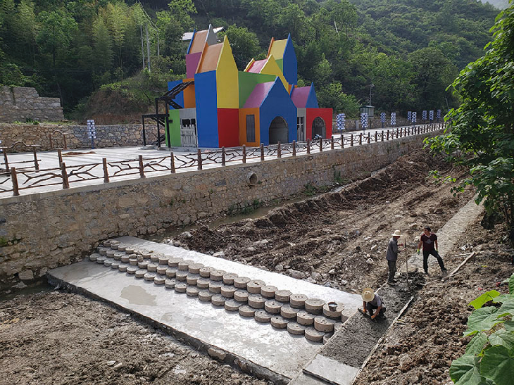 新修生物河堤600米,改造河堤950米,新修景观拦河坝19座,谷坊工程4座