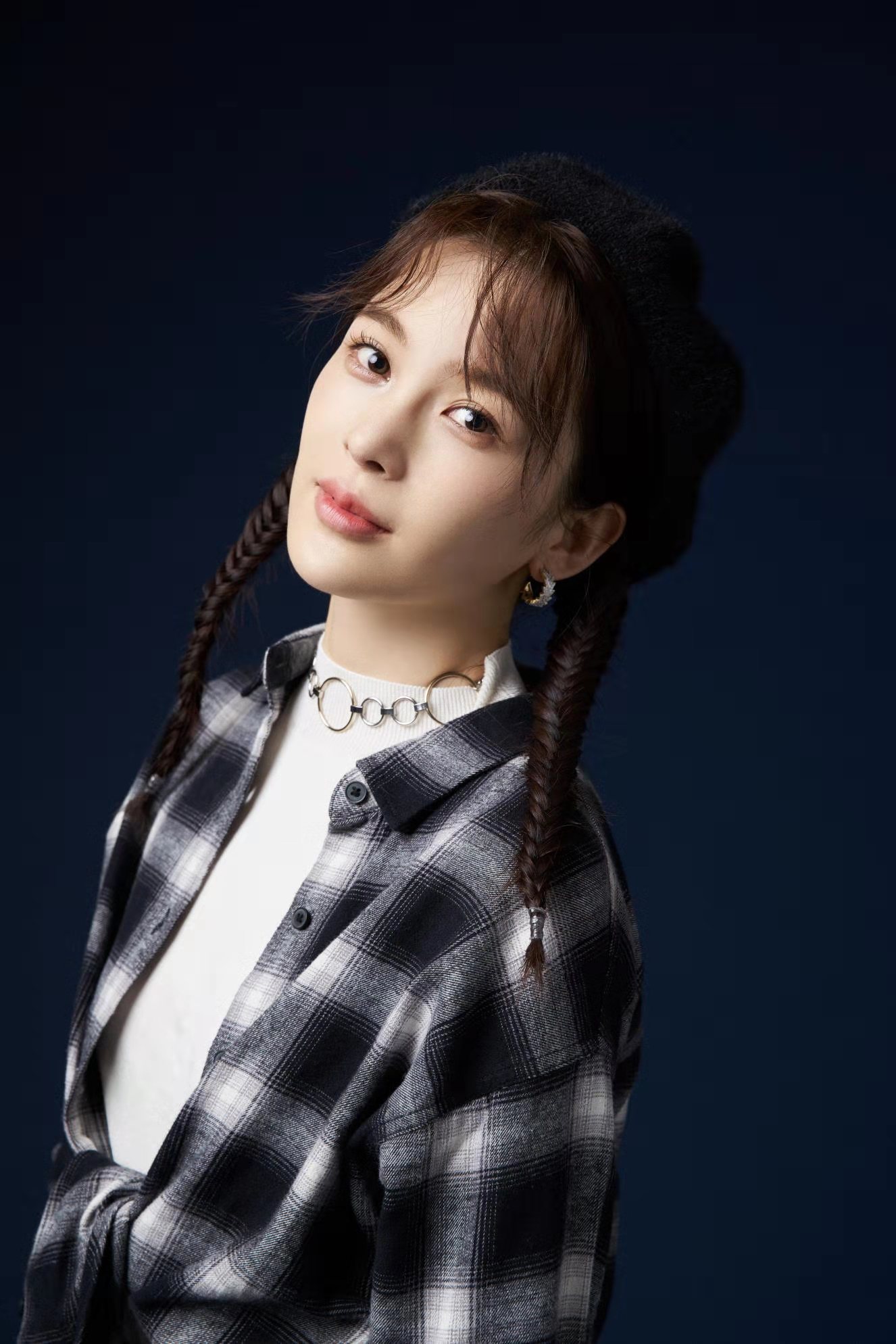 赵樱子演绎日系精致范儿身穿2019gu早秋定义时尚女性新审美