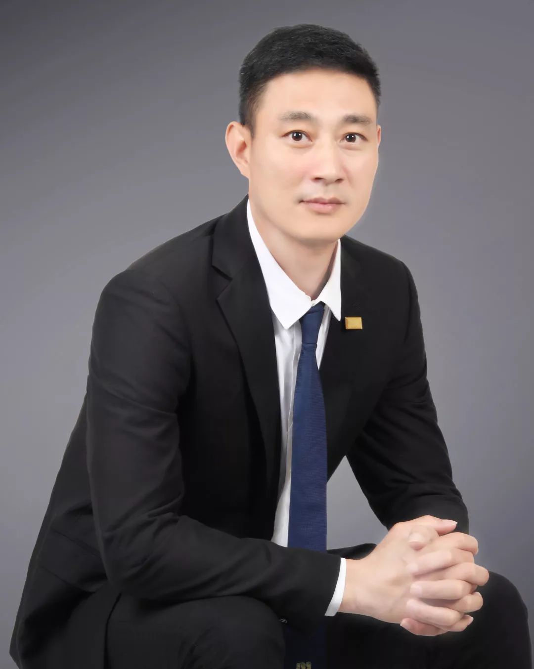    滑动查看下一张图片 >>作为房地产行业的职业经理人,给予客户专业