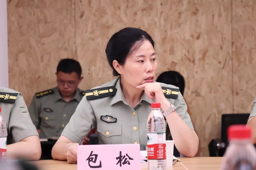 随后,一团政委包松,二团政委彭列平,三团政委陈立明分别就各自团内