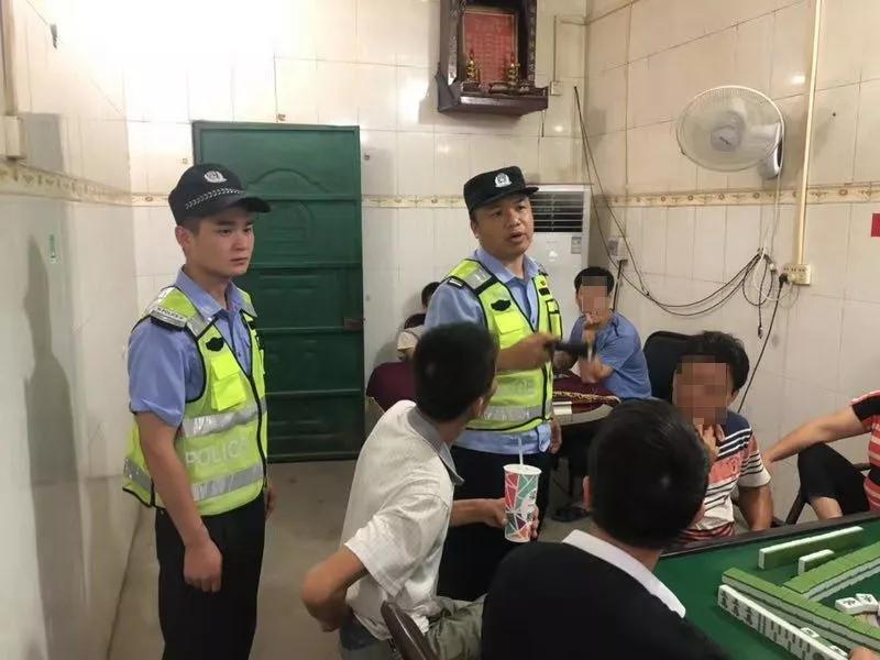 武鸣一民房内有人以打麻将的方式进行赌博被警方