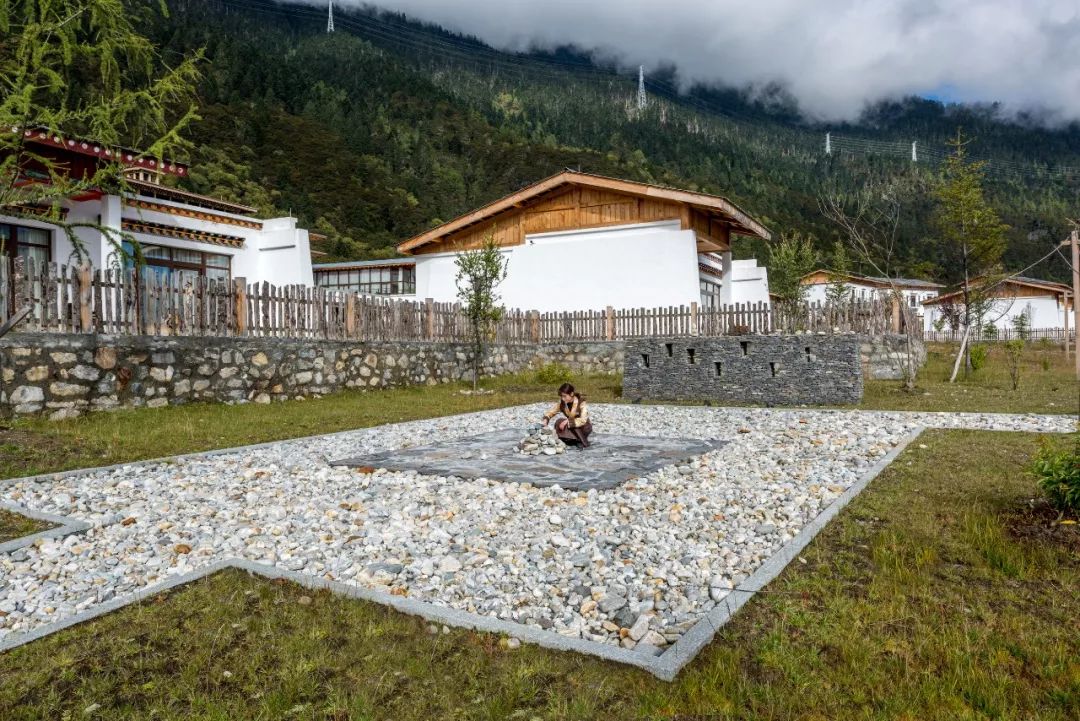 artel poly is built along sichuan-tibet highway which is the