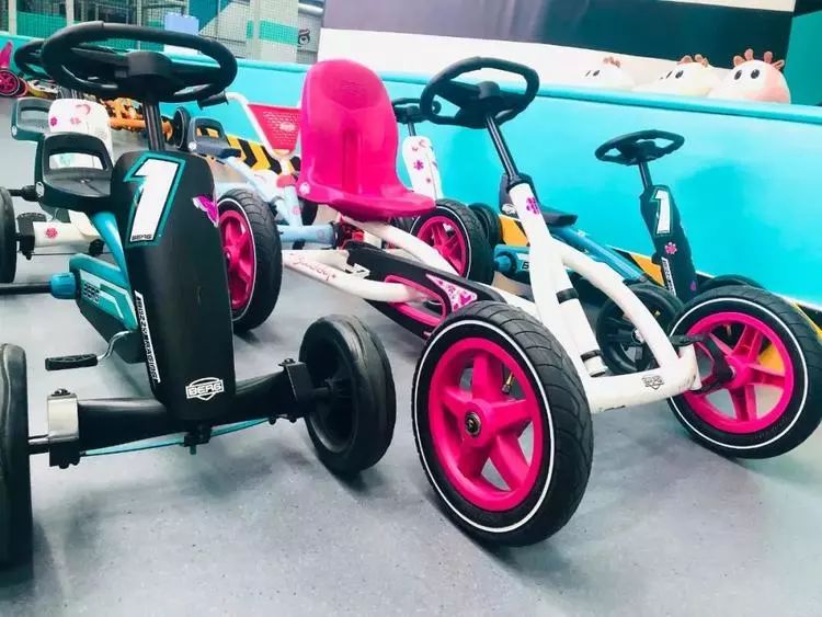 299元抢青浦万达茂卡尔飞车原价424元套餐含蹦床体适能乐园脚踏车沙池