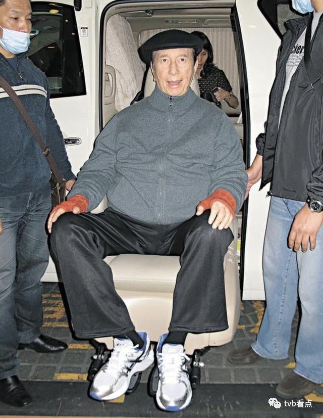 赌王家族阴盛阳衰暂无孙子97岁何鸿燊做外公外曾孙女都已15岁至今却无