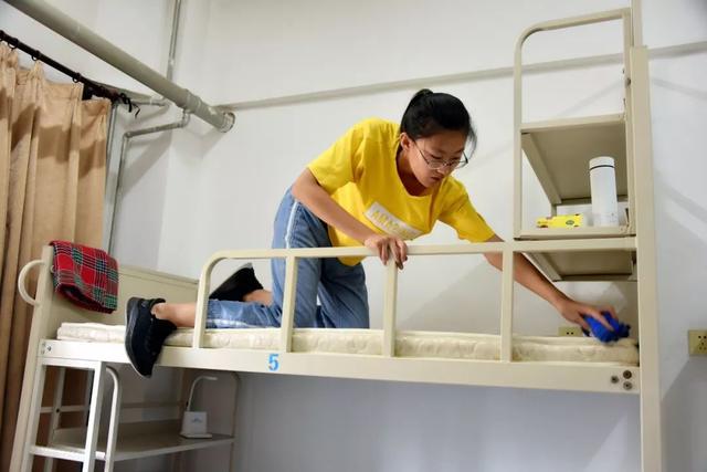 站在新起点笑迎新生活杨村一中2019级萌新入学啦