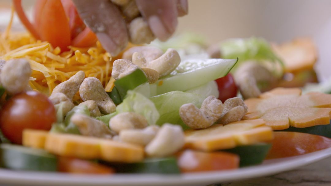 看片吧!《水果传2》让你实现水果自由