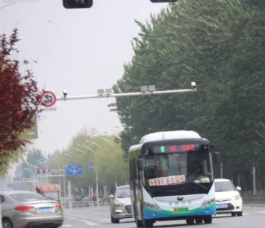 自2017年7月31日起,长垣县免费城市公交正式开通,如今已有2年多的时间