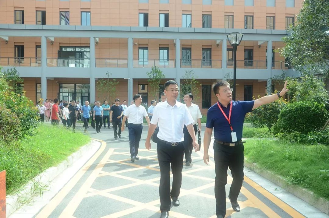 台州市人大领导考察长友(台州)养老院_黄岩区