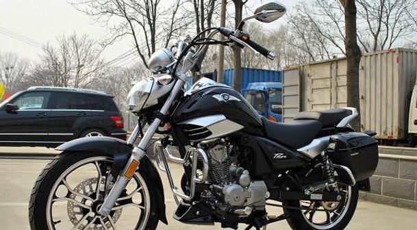 一万五左右入手摩托这3款机车性能强悍皮实两款太子