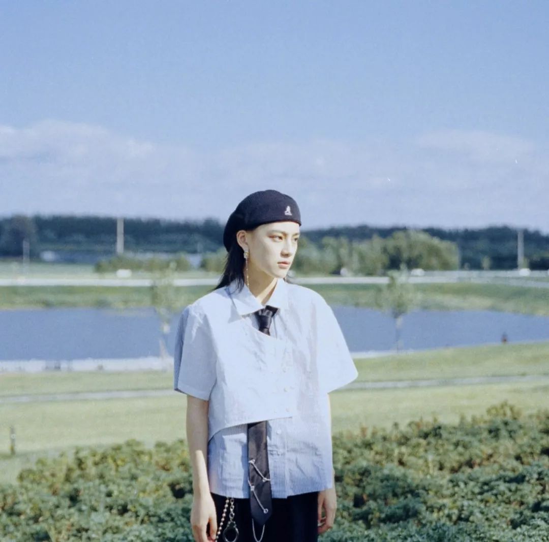 78这样帅气的小姐姐无论是男生还是女生大概都会忍不住心动叭!