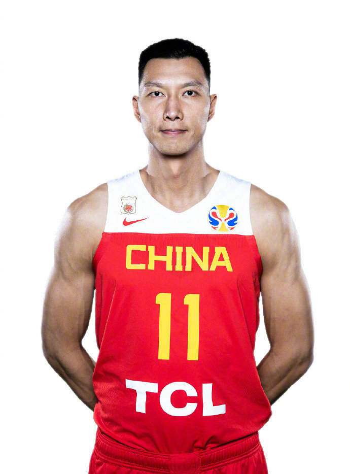 组图男篮12人定妆照出炉队长阿联领衔众将