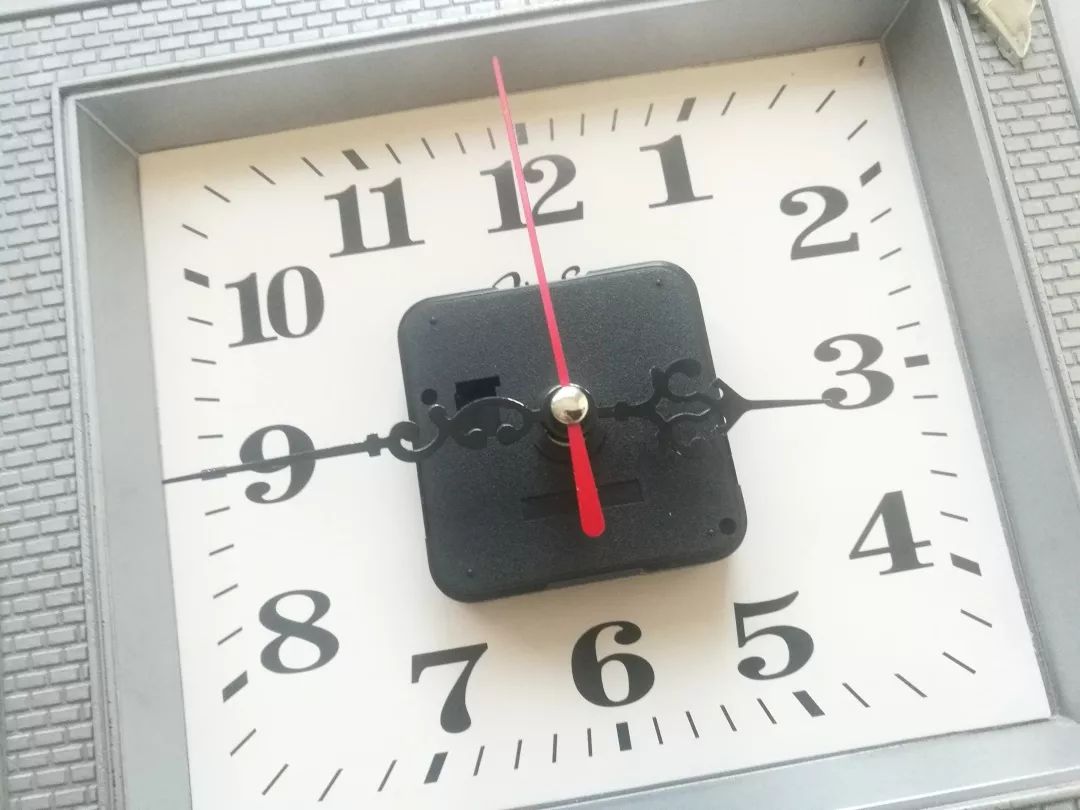 江南财贵人周末趣谈石英钟是怎么工作的