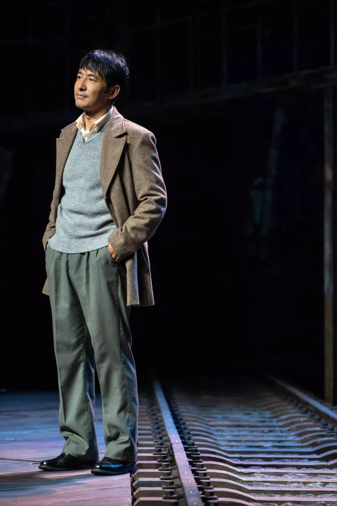 2011年,在一堆票房过亿的电影中,一部由张猛执导的电影《钢的琴》引起