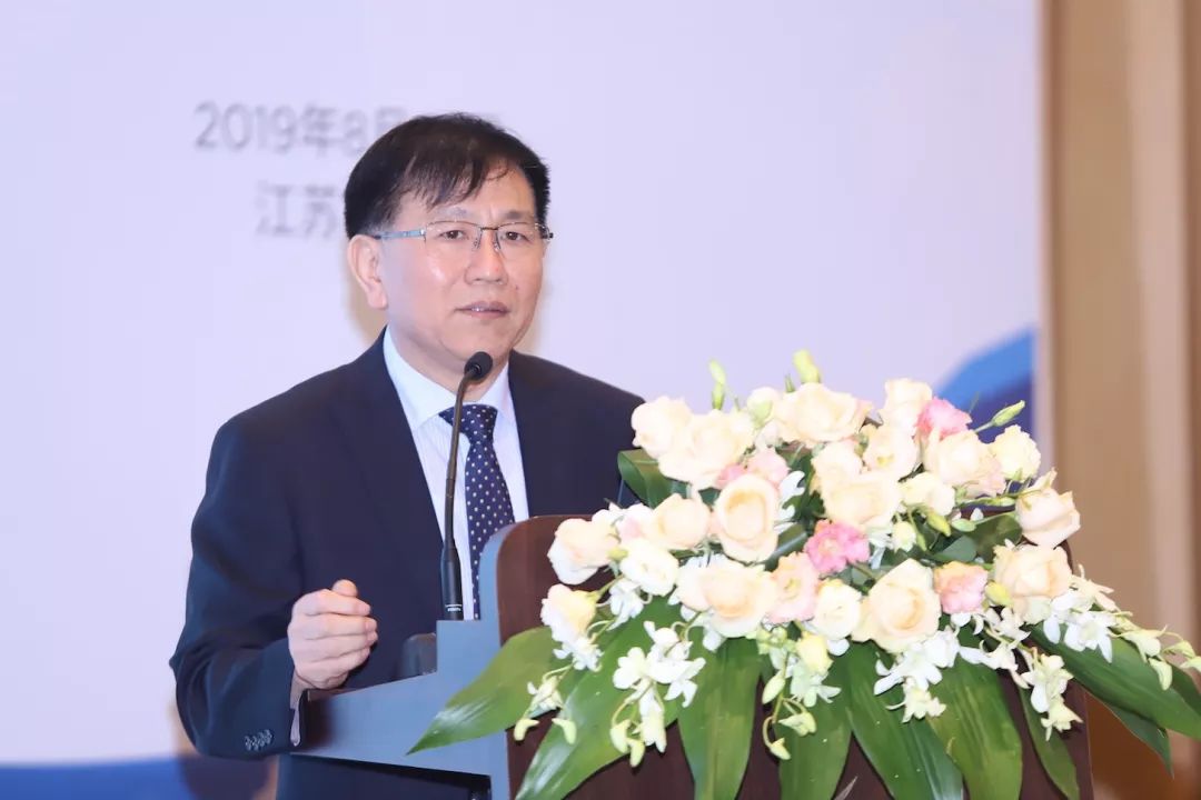 中心主任,中华医学会检验医学分会主任委员王成彬教授进行了开幕致辞