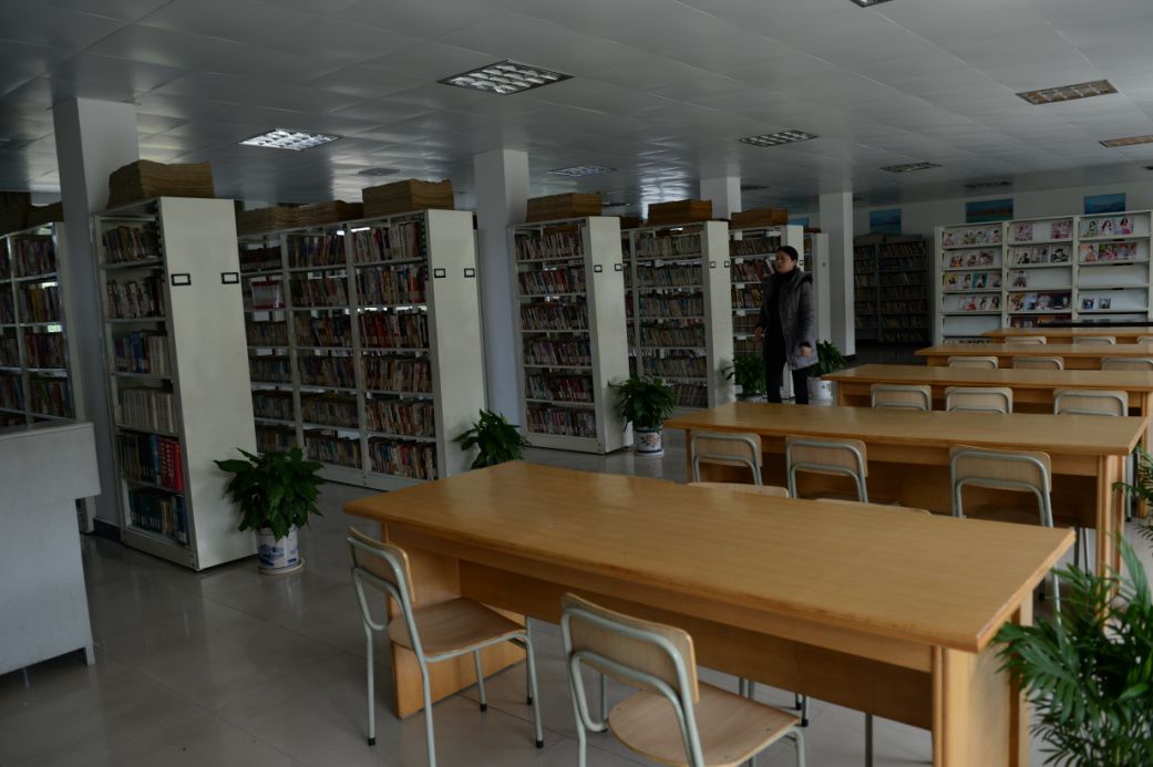 1998年9月,桥头镇农民读书协会,万册图书馆搬进位于桥头集镇中心吴山