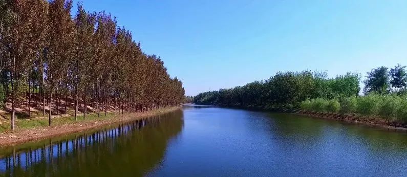 京杭大运河的南运河段纵贯全区50公里,在历史上,静海就是京津南下沪杭