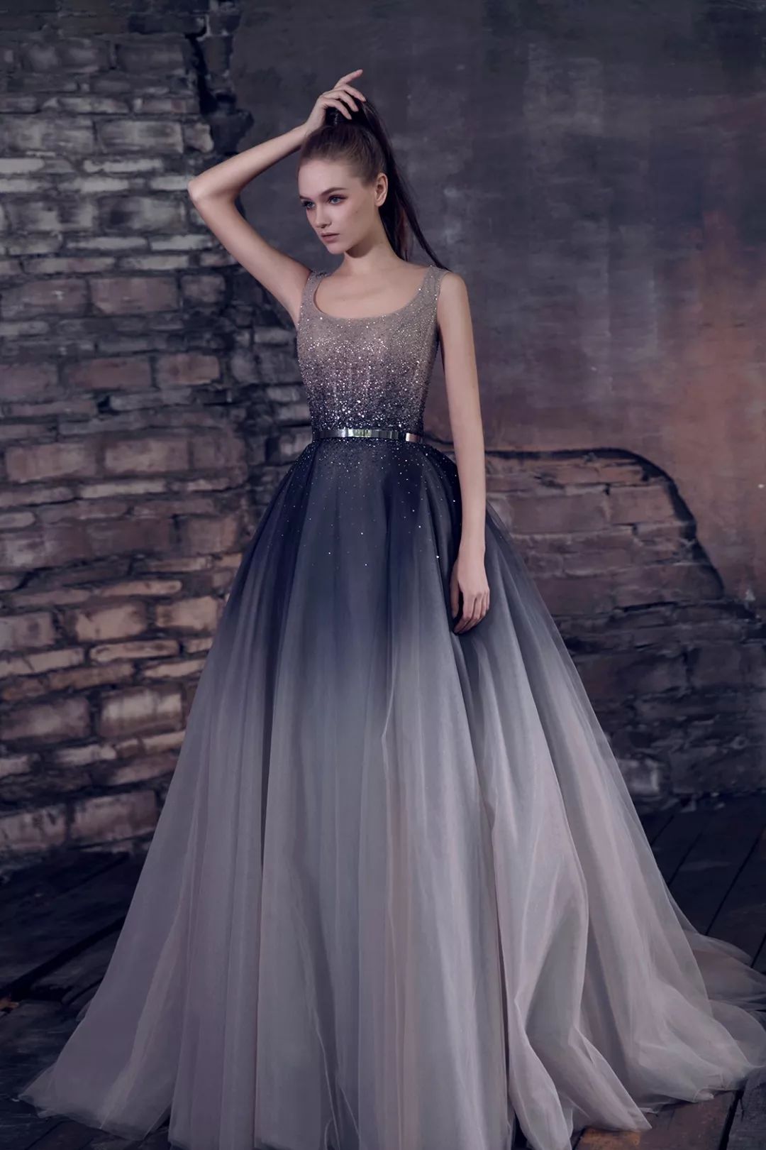 嫁给爱情梦拉让你成为最美的新娘更有一站式礼服供应穿上美美的婚纱