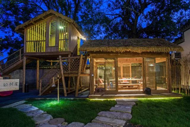 黄山宏村一座的亲子避世民宿泳池树屋徽墨文化丨旧街墨野