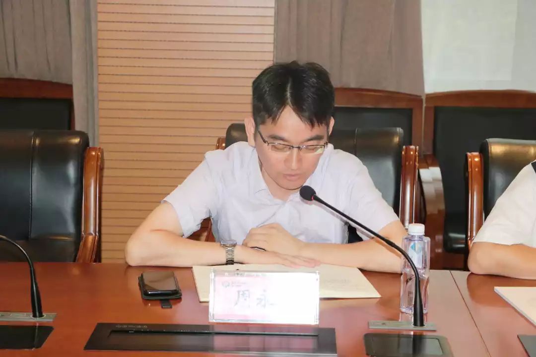 吴锟站长指出,通过协议的签订,将进一步加强信息网络建设,同时依托