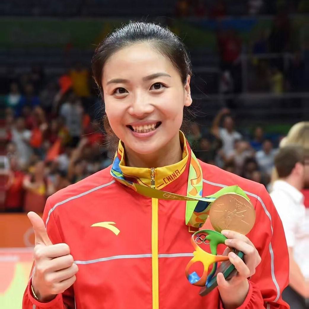 原创女排二传之争结束,她发声离开看风景,球迷感叹并非输给姚迪!