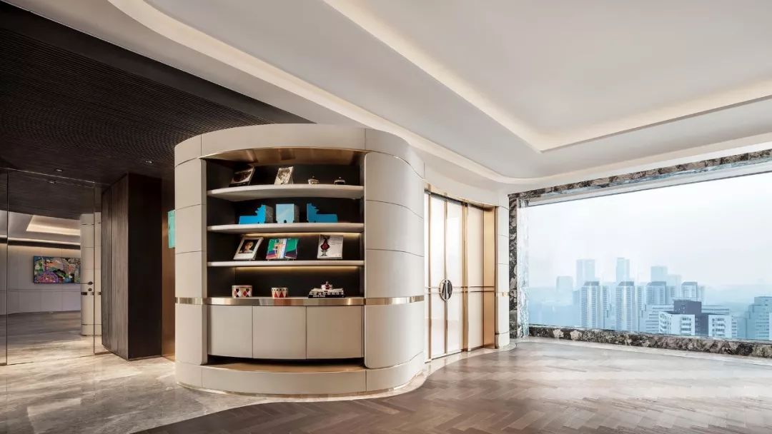 邱德光用现代手法诉说中国情怀