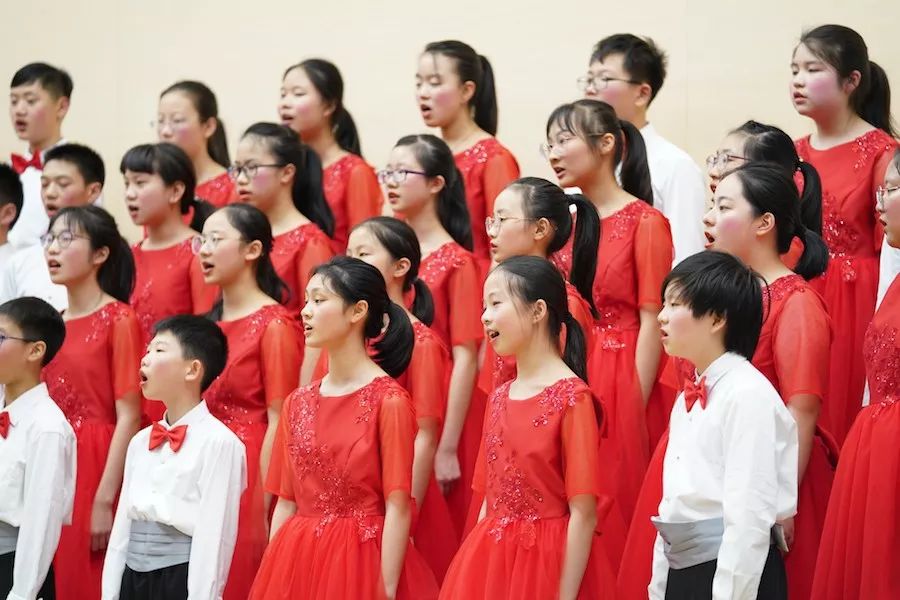 莘松中学合唱团天籁莘声亮相俄罗斯国际合唱节