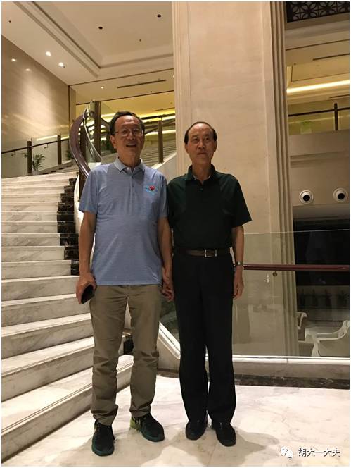 冯周琴主任点评胡大一慢病人生中的遇见与相伴