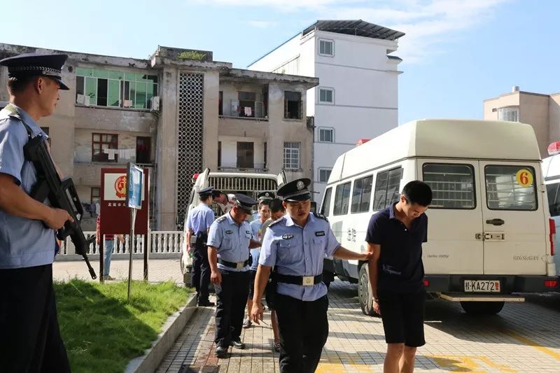 持枪追债开设赌场寻衅滋事…北流史是最大黑帮案开庭