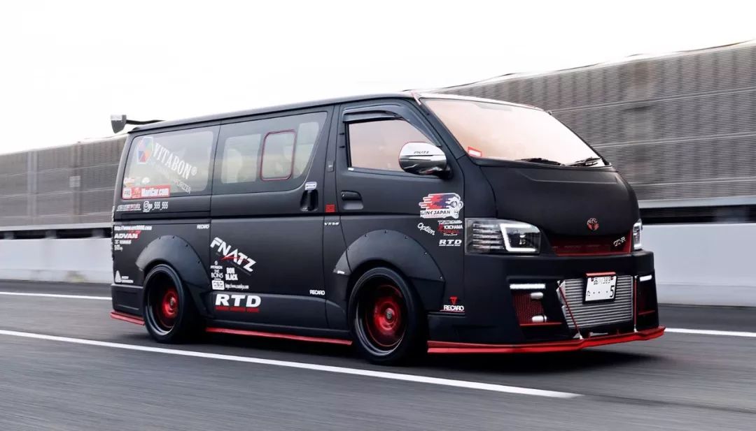 网红丰田海狮移植gt-r r35引擎,爆改625匹成面包之王!