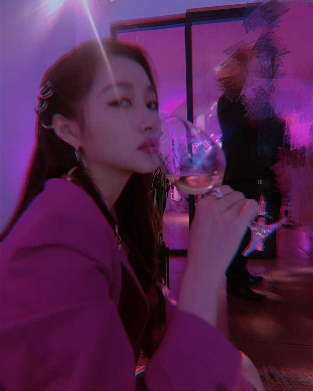 恋爱之后关晓彤着急长大的穿衣节奏是怕鹿晗跑了吗